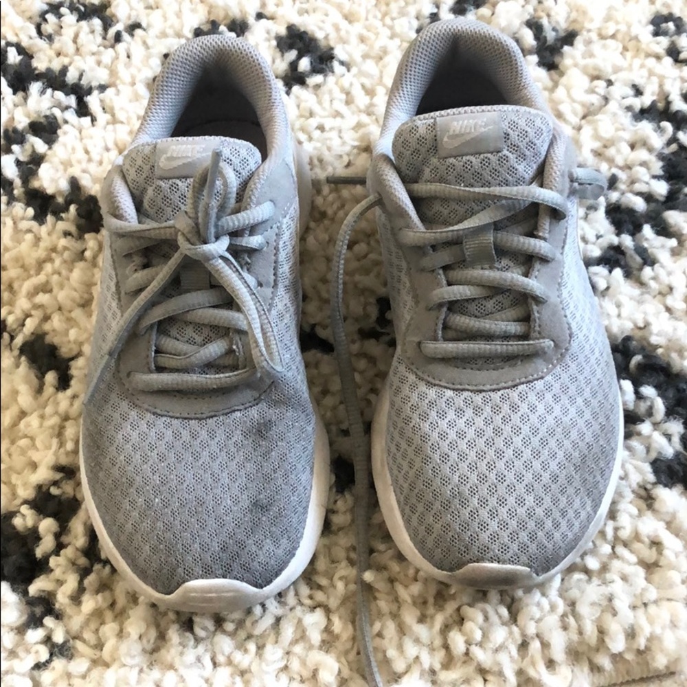 Nike grey sneakers